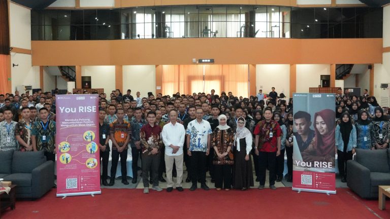 Bekali Taruna Keterampilan Finansial, Poltekbang Surabaya Gandeng KADIN Indonesia dan Resmikan Kerja Sama